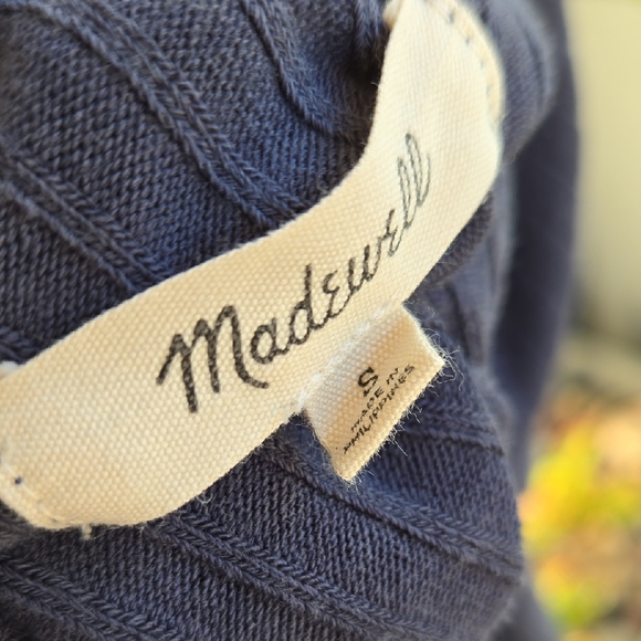 Madewell Button-Front Midi Shirtdress - Picture 9 of 9